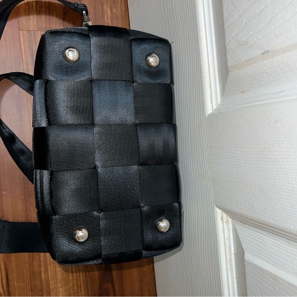 Harveys seatbelt carriage ring black with star charm - Picture 10 of 14